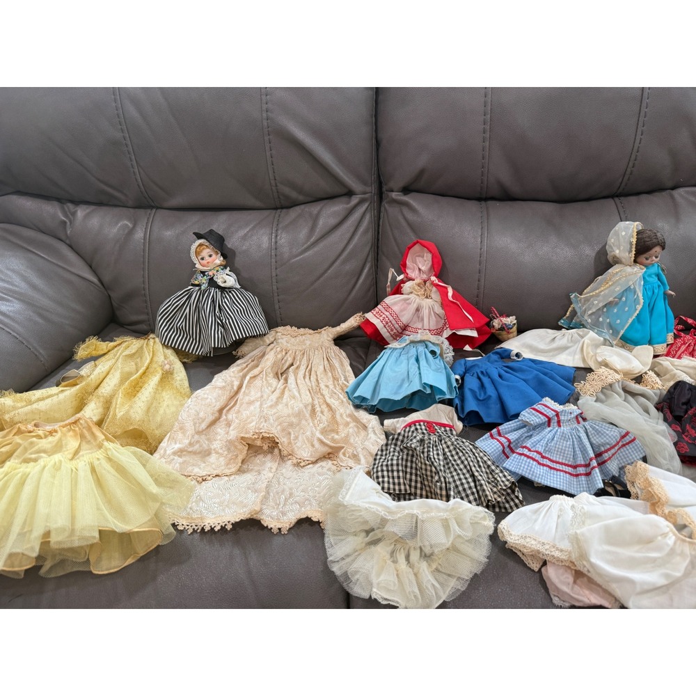 Vintage Madame Alexander Doll Lot Sleeping Beauty Clothing Accessories Gowns